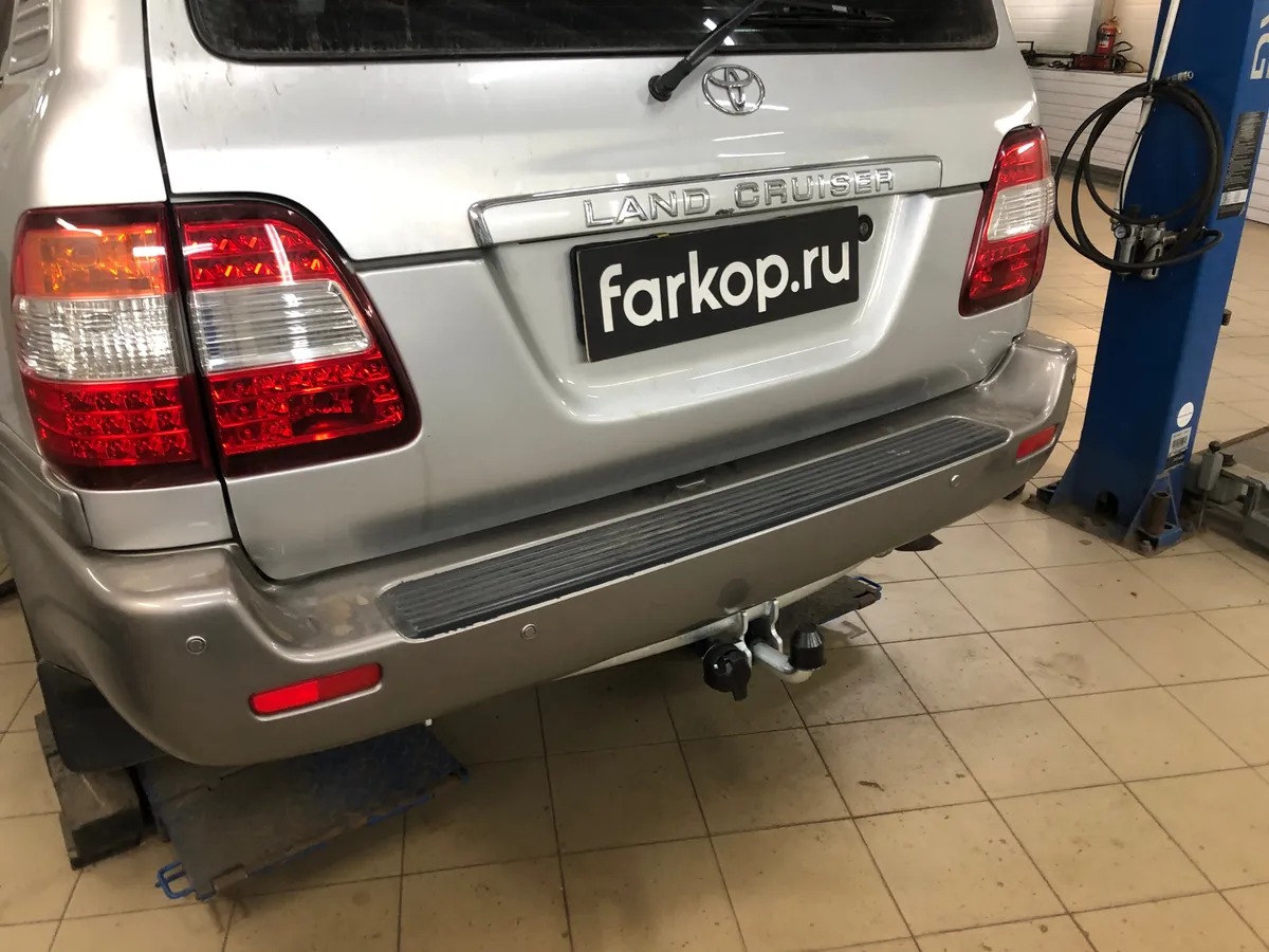Фаркоп Galia для Toyota Land Cruiser J100 VX 1998-2008 T050A в Краснодар Фаркоп Galia для Toyota Land Cruiser J100 VX 1998-2008 T050A в Краснодар