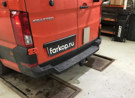 Фаркоп Galia для Volkswagen Crafter 2017-, (для а/м со ступенькой, одинарные колеса сзади)  V085A в Краснодар