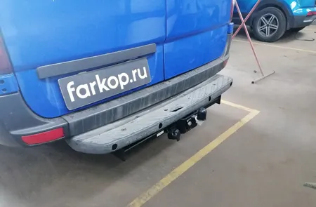 Фаркоп Steinhof для Volkswagen Crafter 2006-2016 (для а/м со ступенькой) V-033 в Краснодар