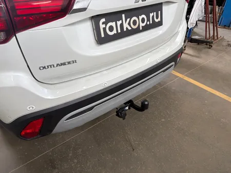 Фаркоп Berg для Mitsubishi Outlander 2012-2022 Арт. F.4013.001 F.4013.001 в Краснодар