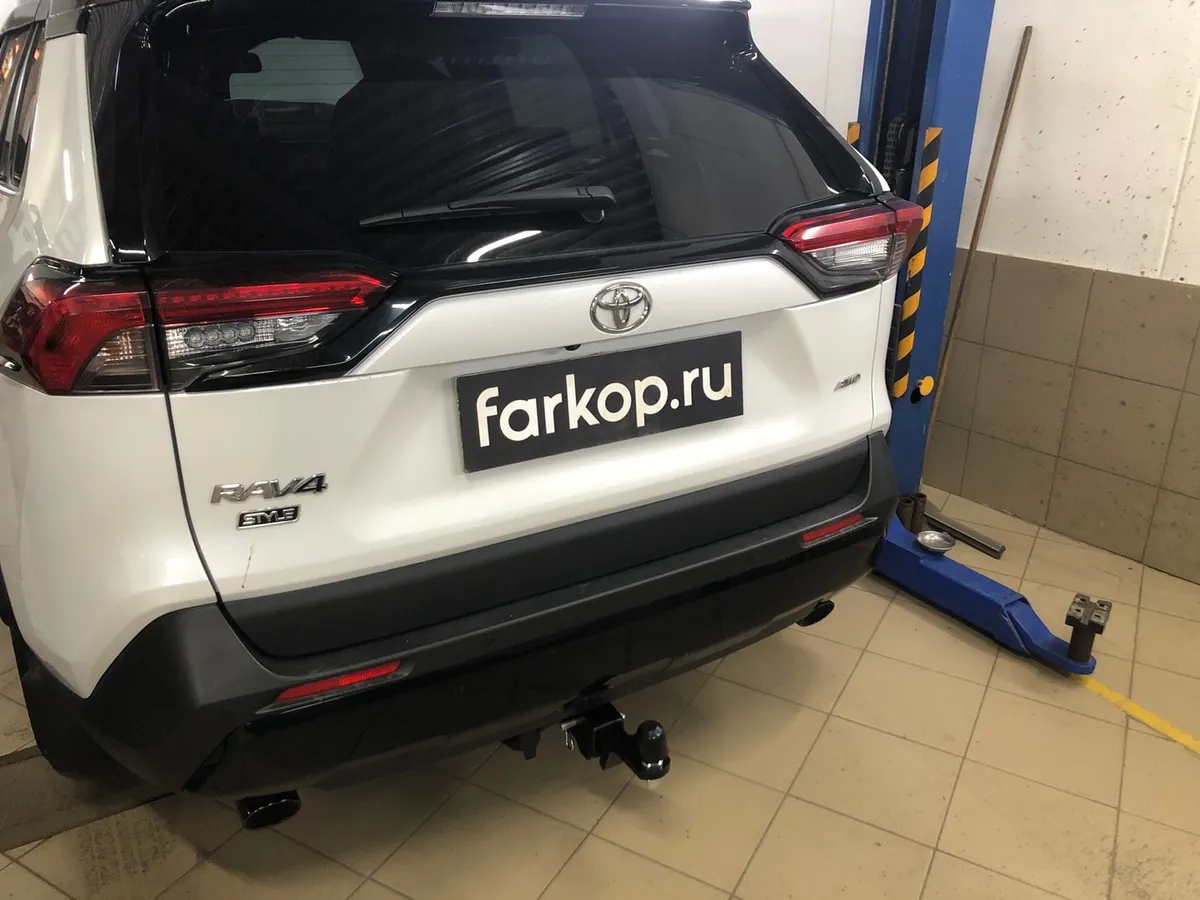 Фаркоп Berg для Toyota RAV4 2019- F.5717.002 в Краснодар Фаркоп Berg для Toyota RAV4 2019- F.5717.002 в Краснодар