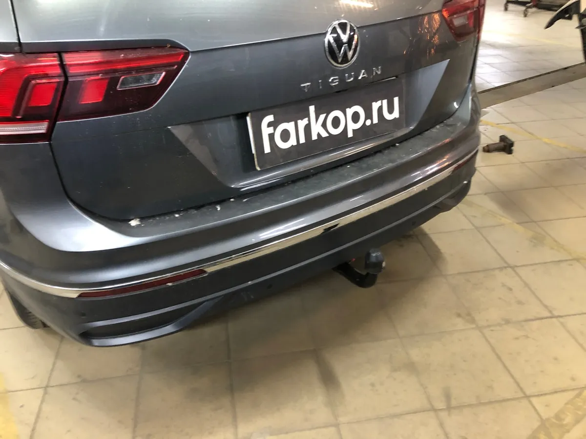 Фаркоп Galia для Volkswagen Tiguan 2017- V069V в Краснодар