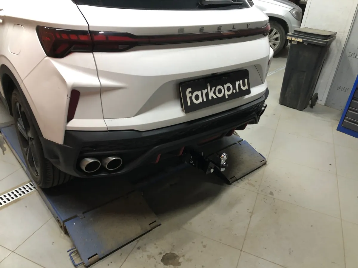 Фаркоп TowRus для Geely Coolray 2020- 299413 в Краснодар Фаркоп TowRus для Geely Coolray 2020- 299413 в Краснодар