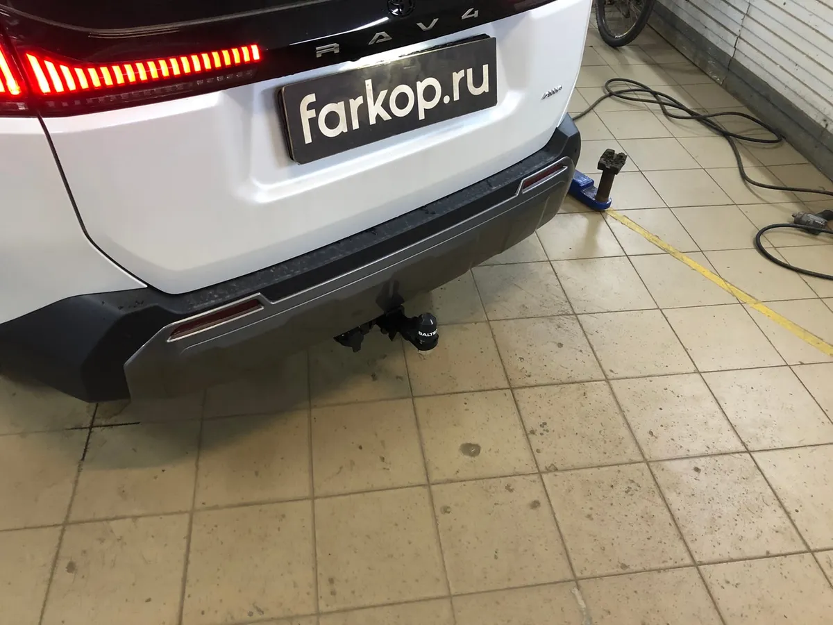 Фаркоп TowRus для Toyota RAV4 2025- 229420 в Краснодар Фаркоп TowRus для Toyota RAV4 2025- 229420 в Краснодар