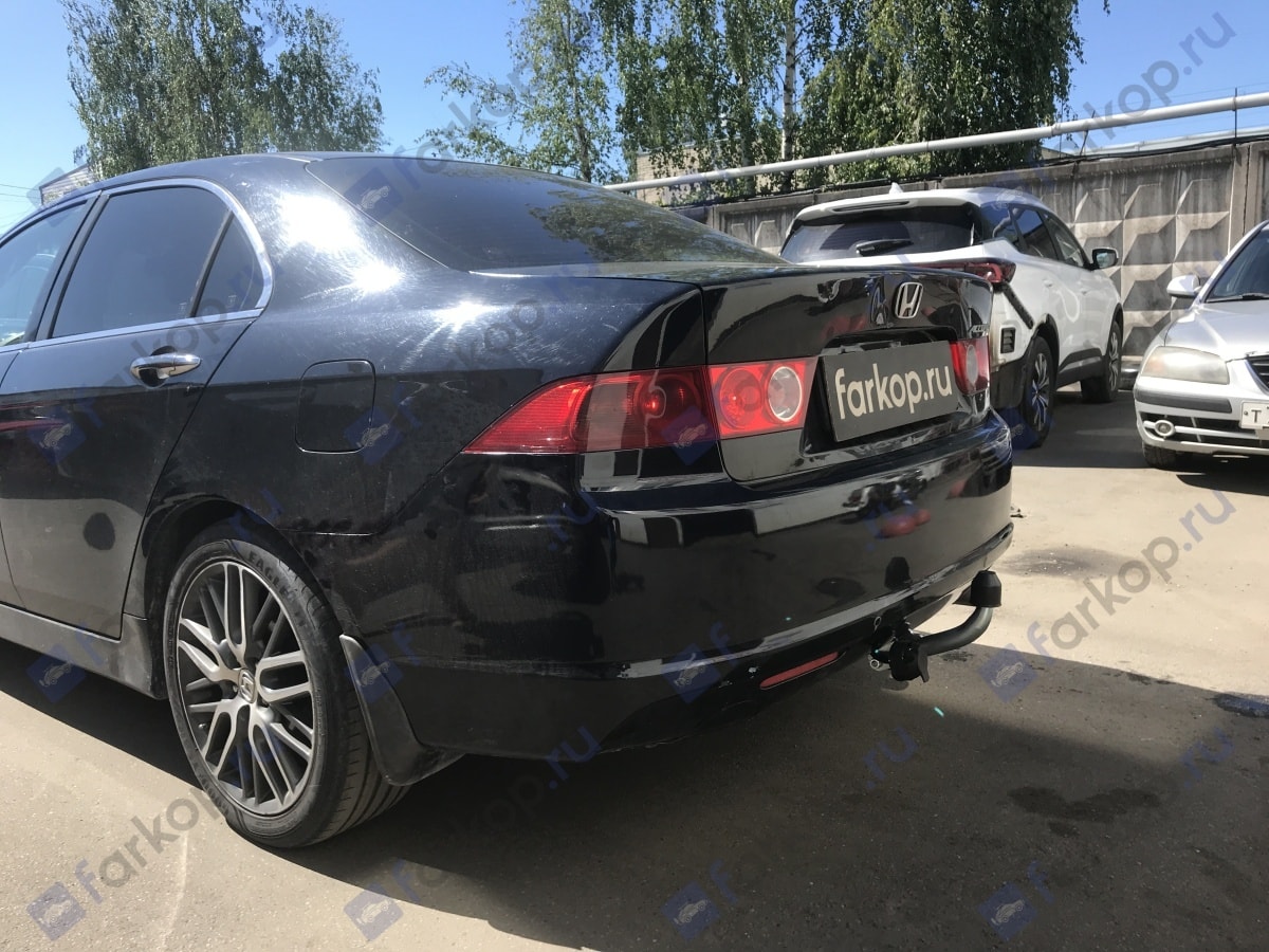 Установили фаркоп Galia для Honda Accord (седан CL7) 2003-2008 г.в.