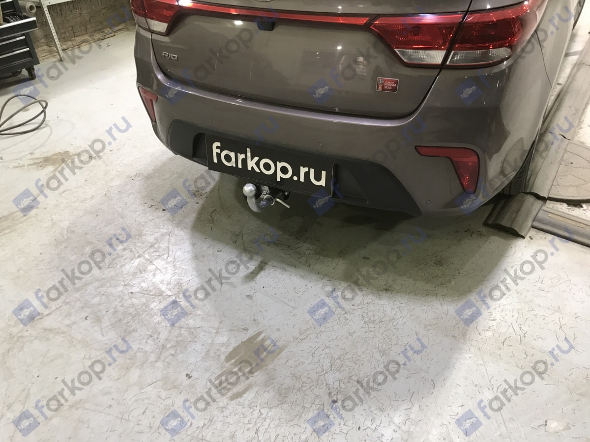 Установили фаркоп Лидер Плюс для Kia Rio (седан) 2018 г.в.