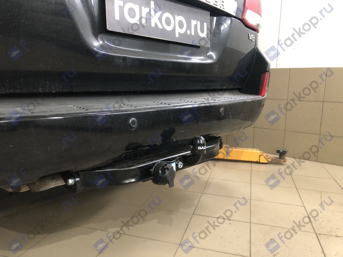 Установили фаркоп Baltex для Toyota Land Cruiser J200 2009 г.в.