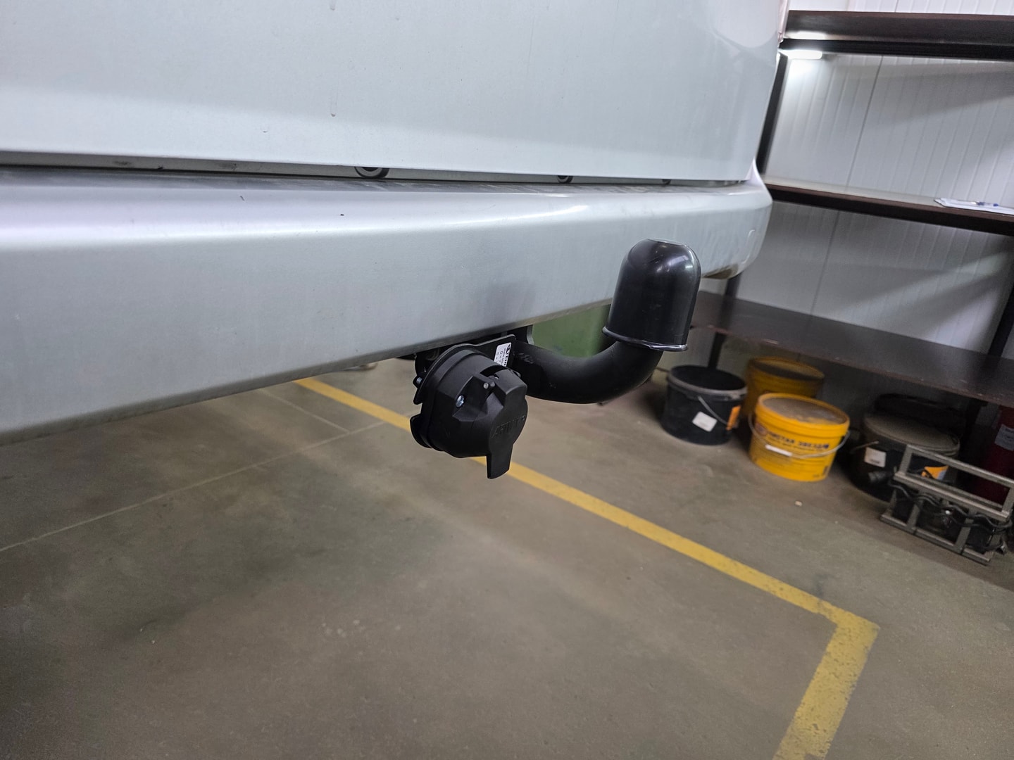 Установили фаркоп Steinhof для Nissan NV200 2009-2025 г.в.